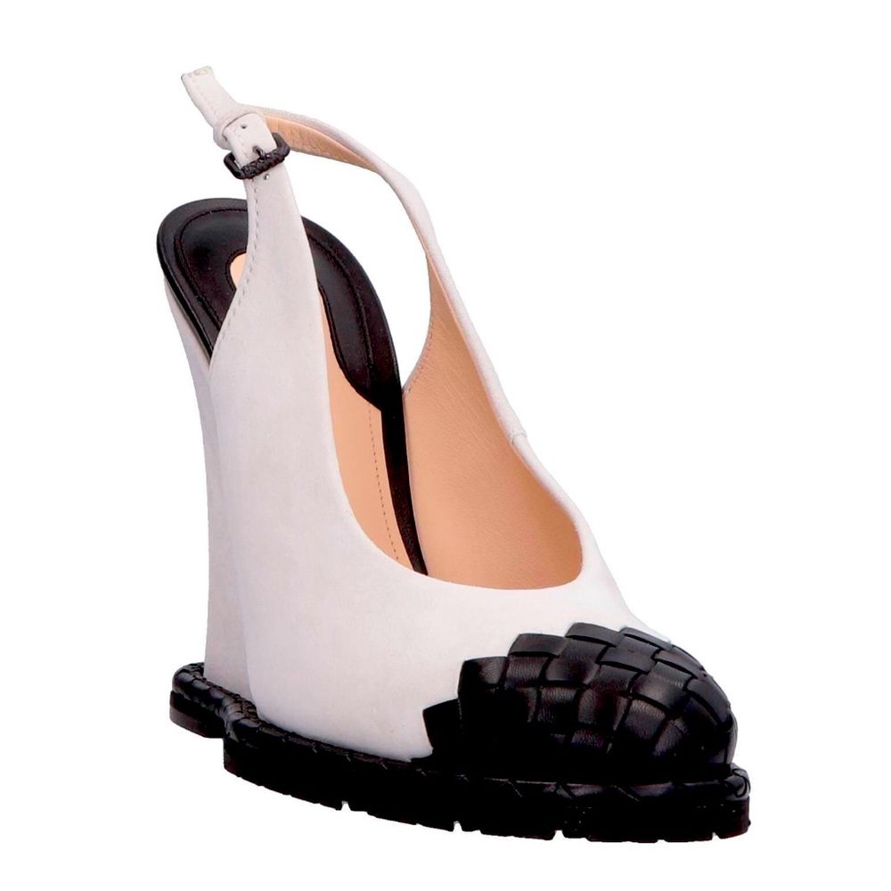 Bottega Venetta Court Slingback Wedge Shoes in Suede and Woven Leather